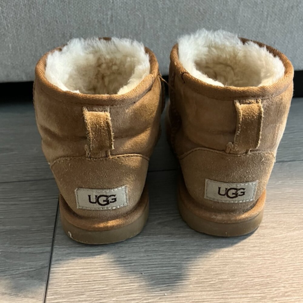 Mini Uggs Tan